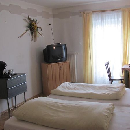 Hotel Negele Hohenfurch Ngoại thất bức ảnh