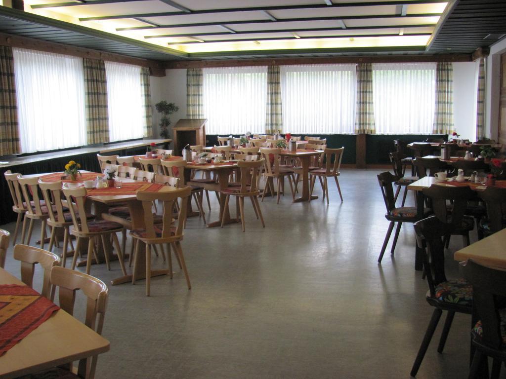 Hotel Negele Hohenfurch Ngoại thất bức ảnh