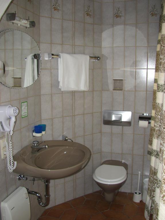 Hotel Negele Hohenfurch Ngoại thất bức ảnh
